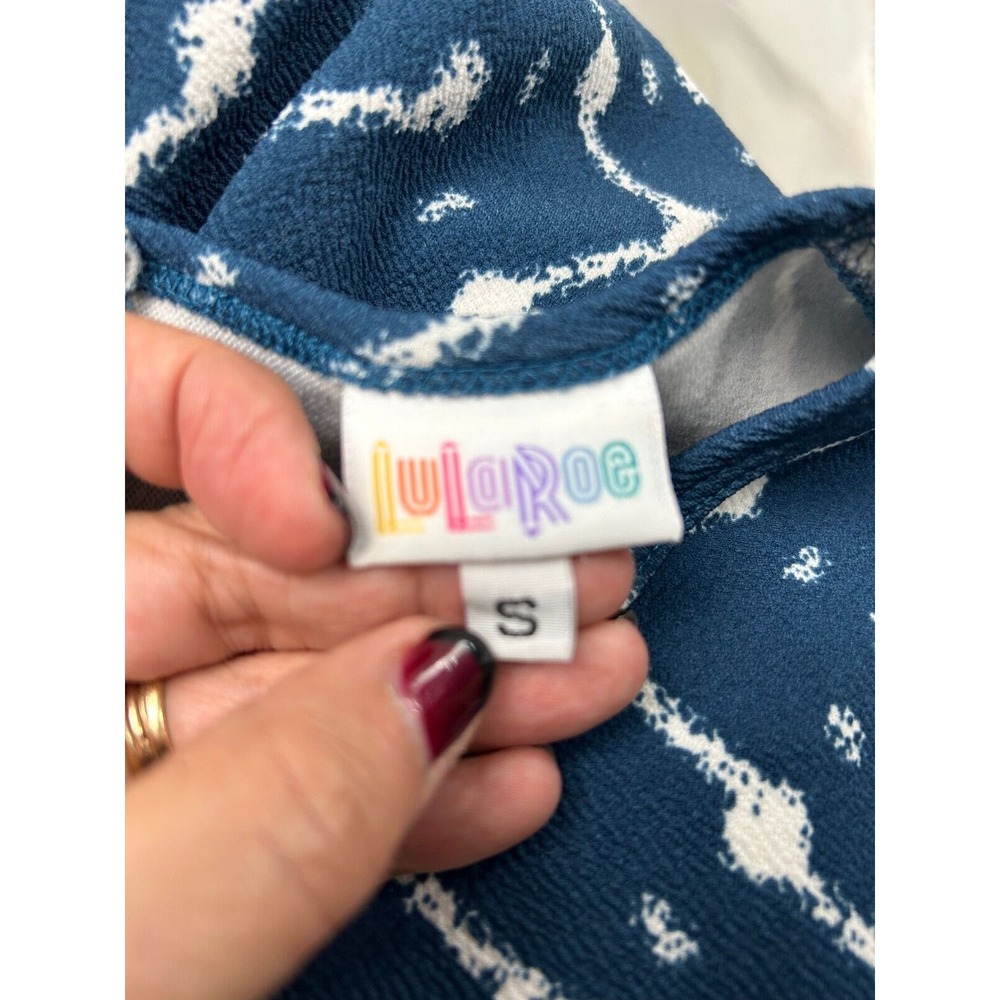 LuLaRoe Blue White Geometric Print Fit Flare Midi Dress Short Sleeve Pockets - Picture 7 of 10